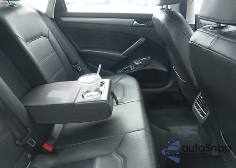 2015 Volkswagen Passat 1.8T Se из США, поврежденный, VIN 1VWBT7A3XFC011108